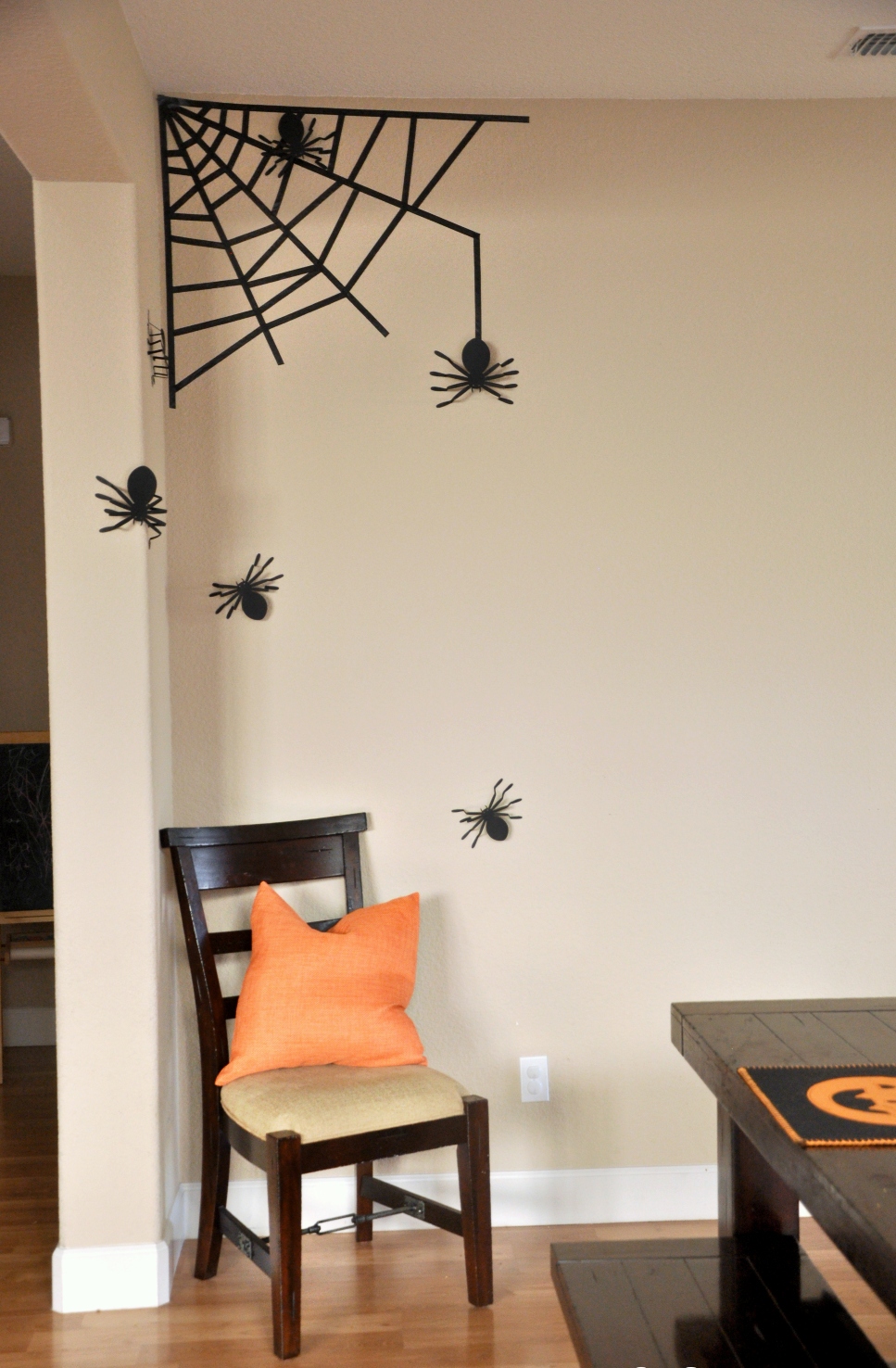 Small Apartment Halloween Decor Ideas - Get Spooky!