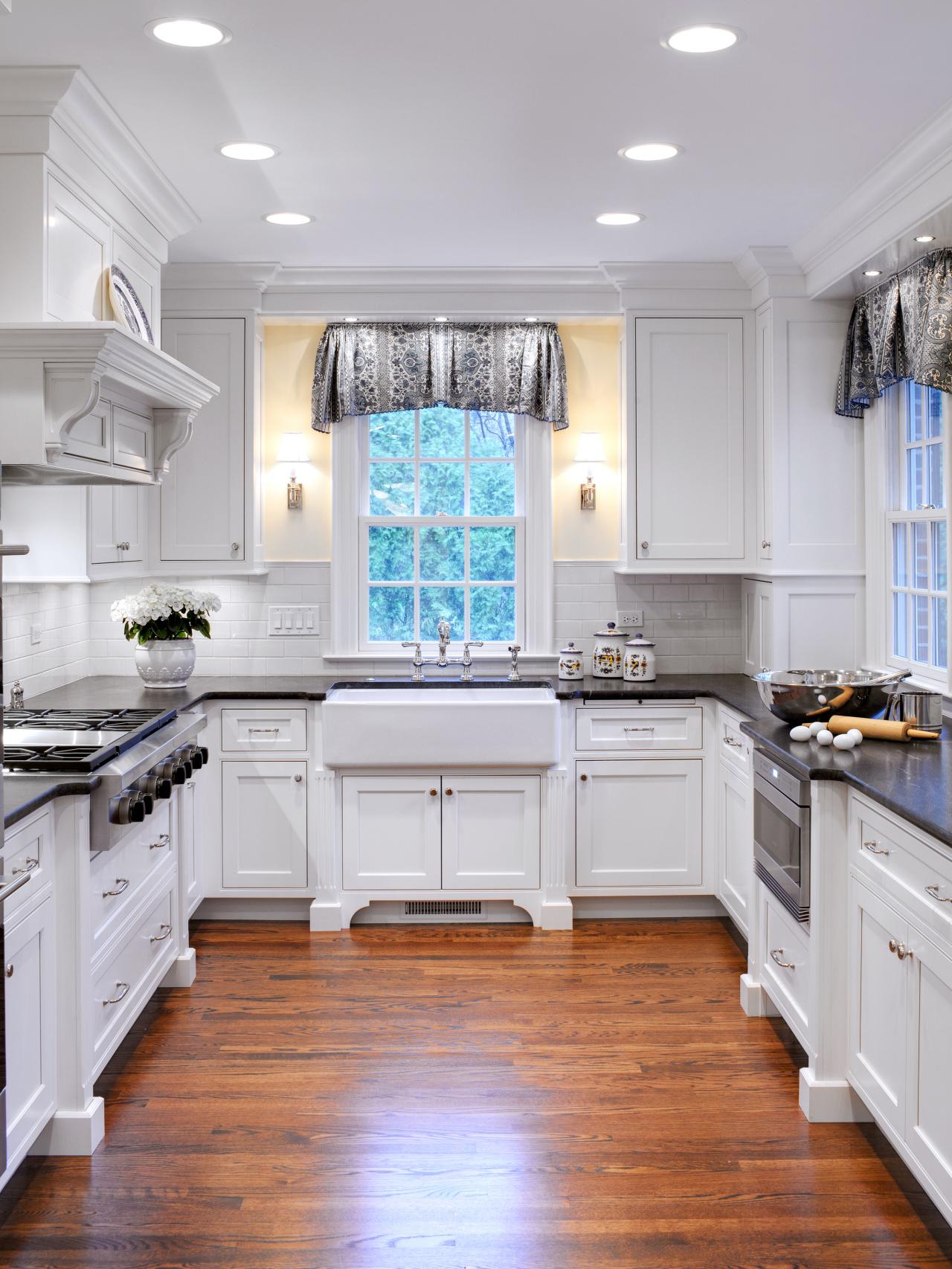 cottage kitchen kitchens country designs style farmhouse beautiful traditional sink cabinets hgtv room modern dark look shaped multi over floors