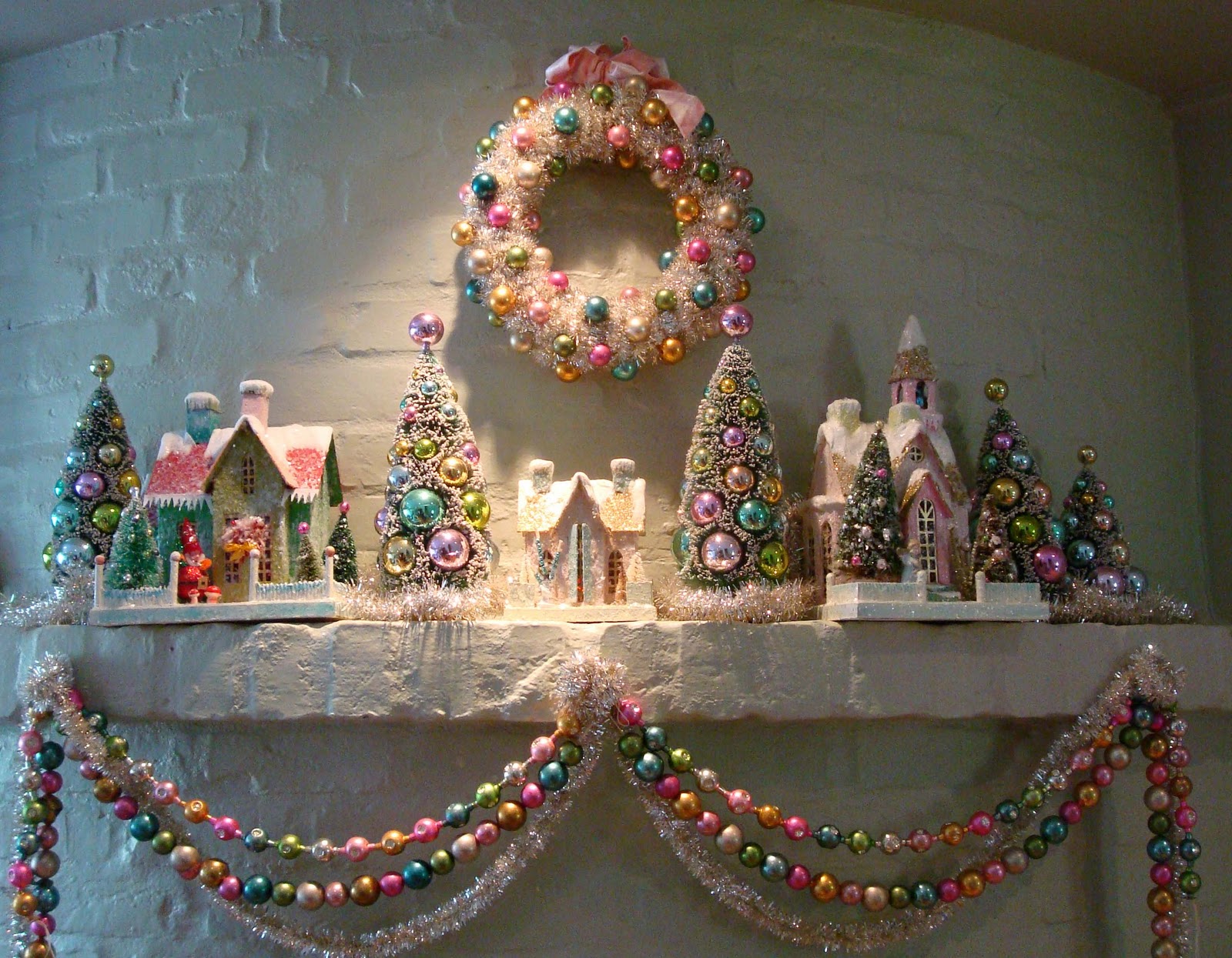 30 Beautiful Vintage Christmas Decorations Ideas - Decoration Love