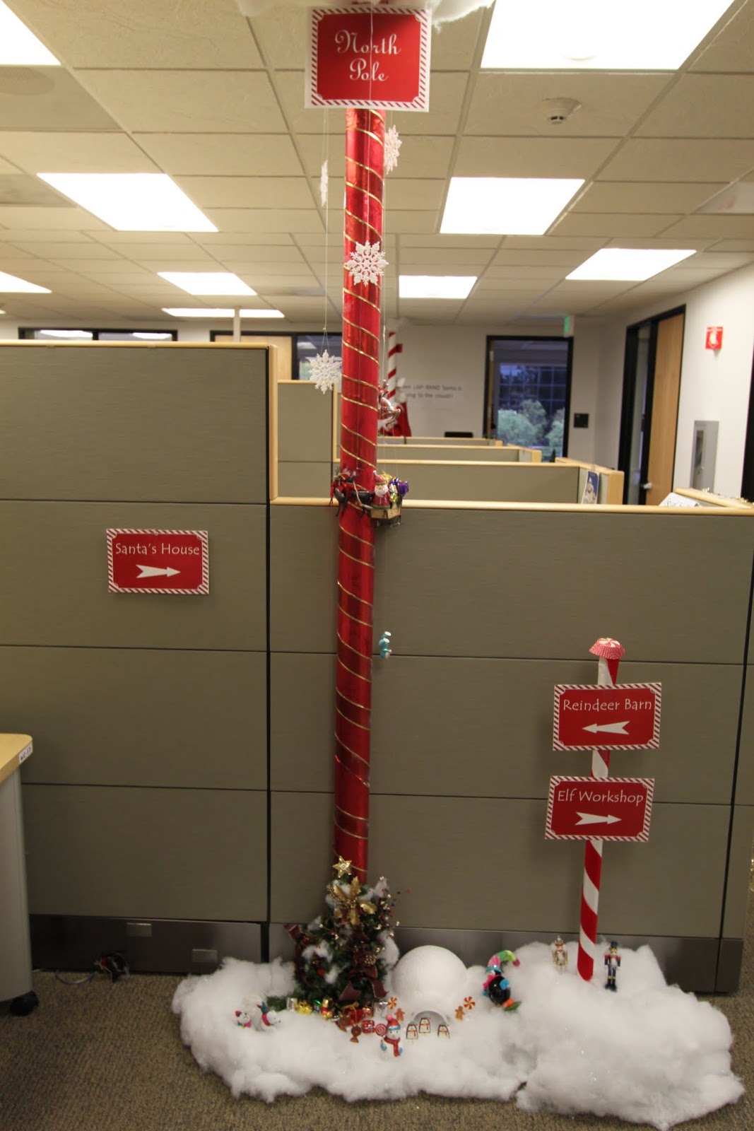 office christmas decorations pole decorating cubicle contest decor decoration north holiday xmas themes winter offices diy crafts door tree simple