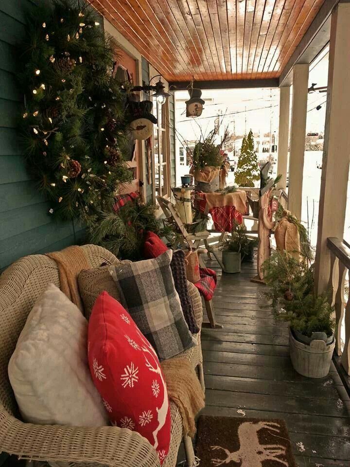 38 Christmas Decorating Ideas For Your Porch - Decoration Love