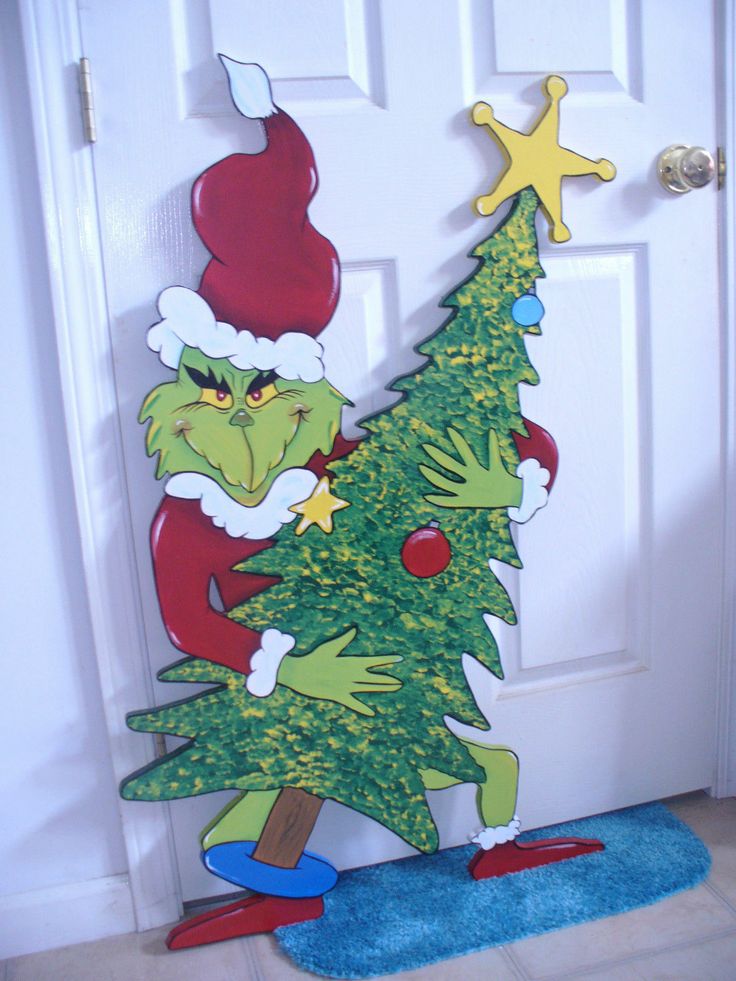 Simple Grinch Christmas Decorations with Simple Decor