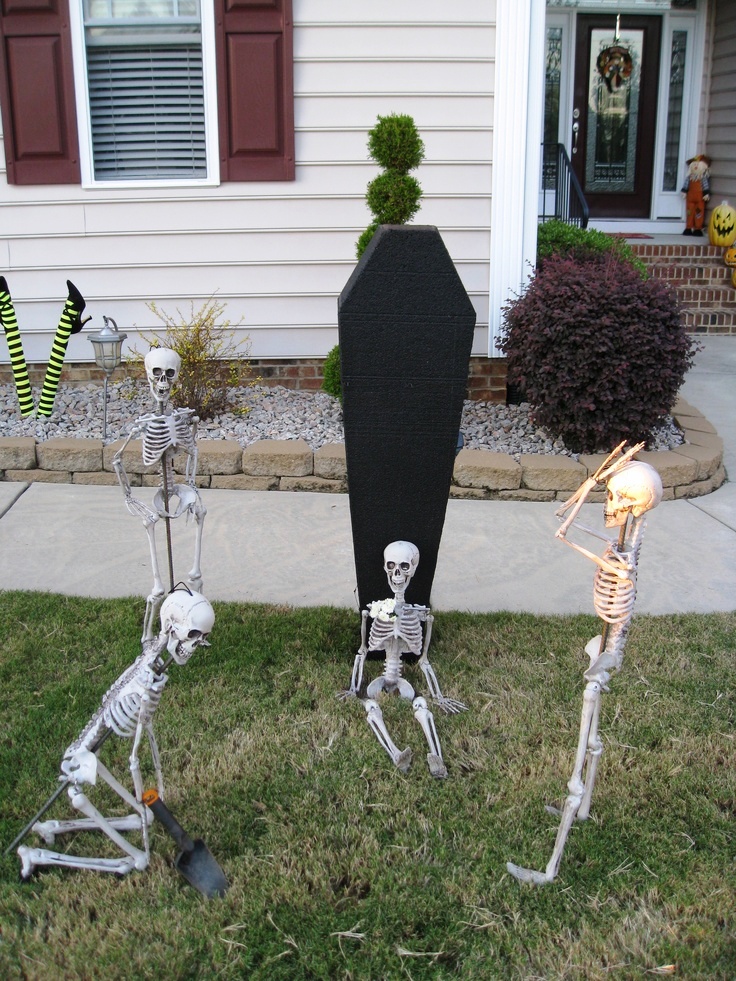 20 Cool Halloween Decorations for Apartments - Decoration Love