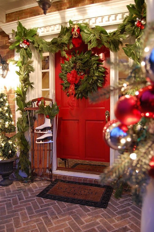 40 Christmas Door Decorations Ideas You Can Copy - Decoration Love