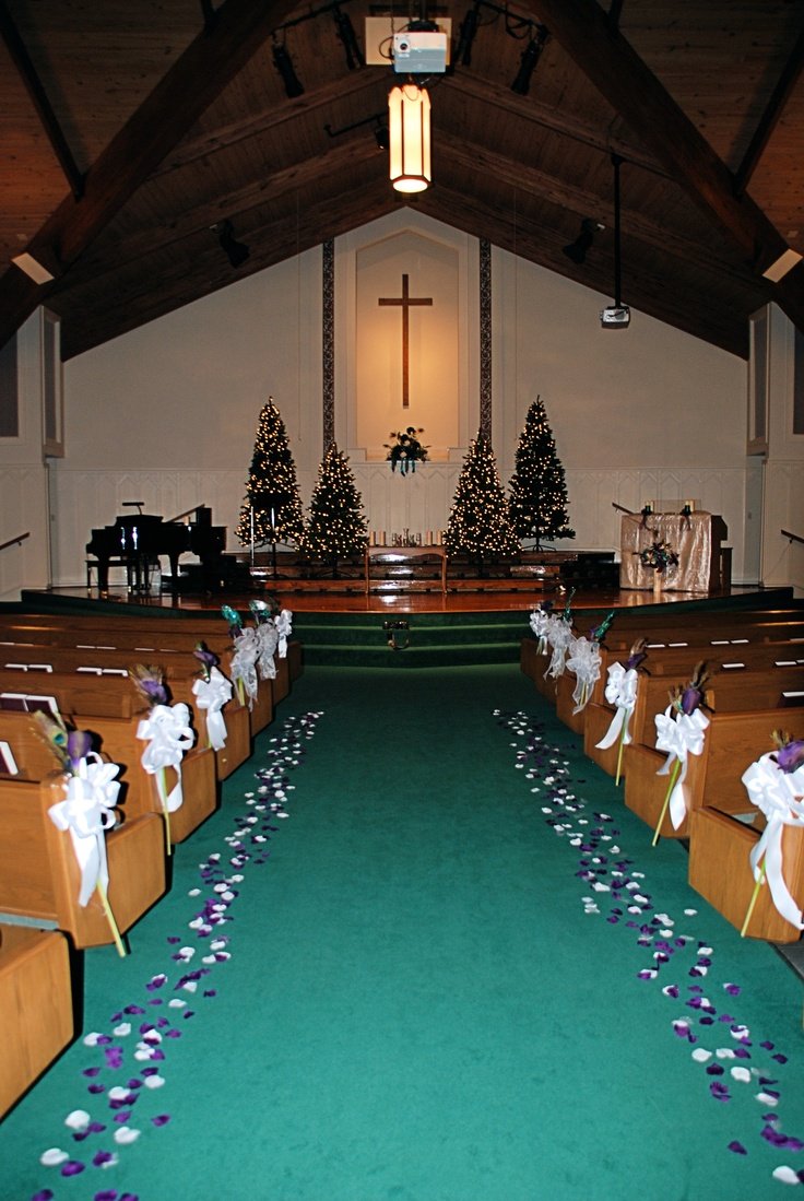 30 Amazing Church Christmas Decorations Ideas - Decoration Love