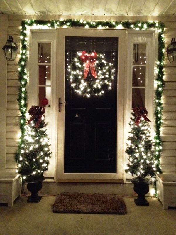 30 Christmas Lights Decorations Ideas For Porch - Decoration Love