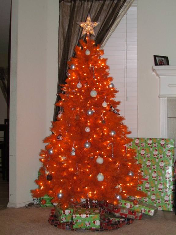35 Orange Theme Christmas Tree Decorations Ideas - Decoration Love