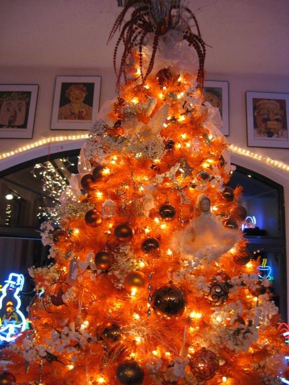 35 Orange Theme Christmas Tree Decorations Ideas - Decoration Love