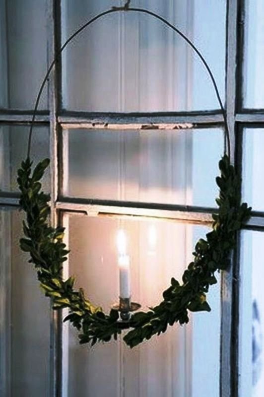 30 Simple Christmas Window Decorations Ideas Decoration Love Christmas Window Wreaths