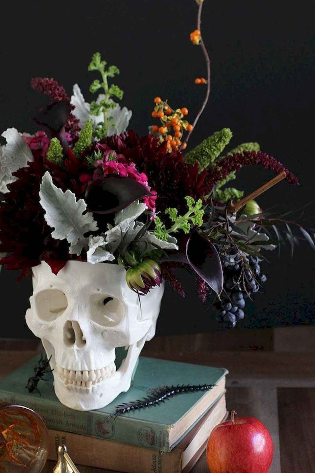 29 - Halloween scenery with skull