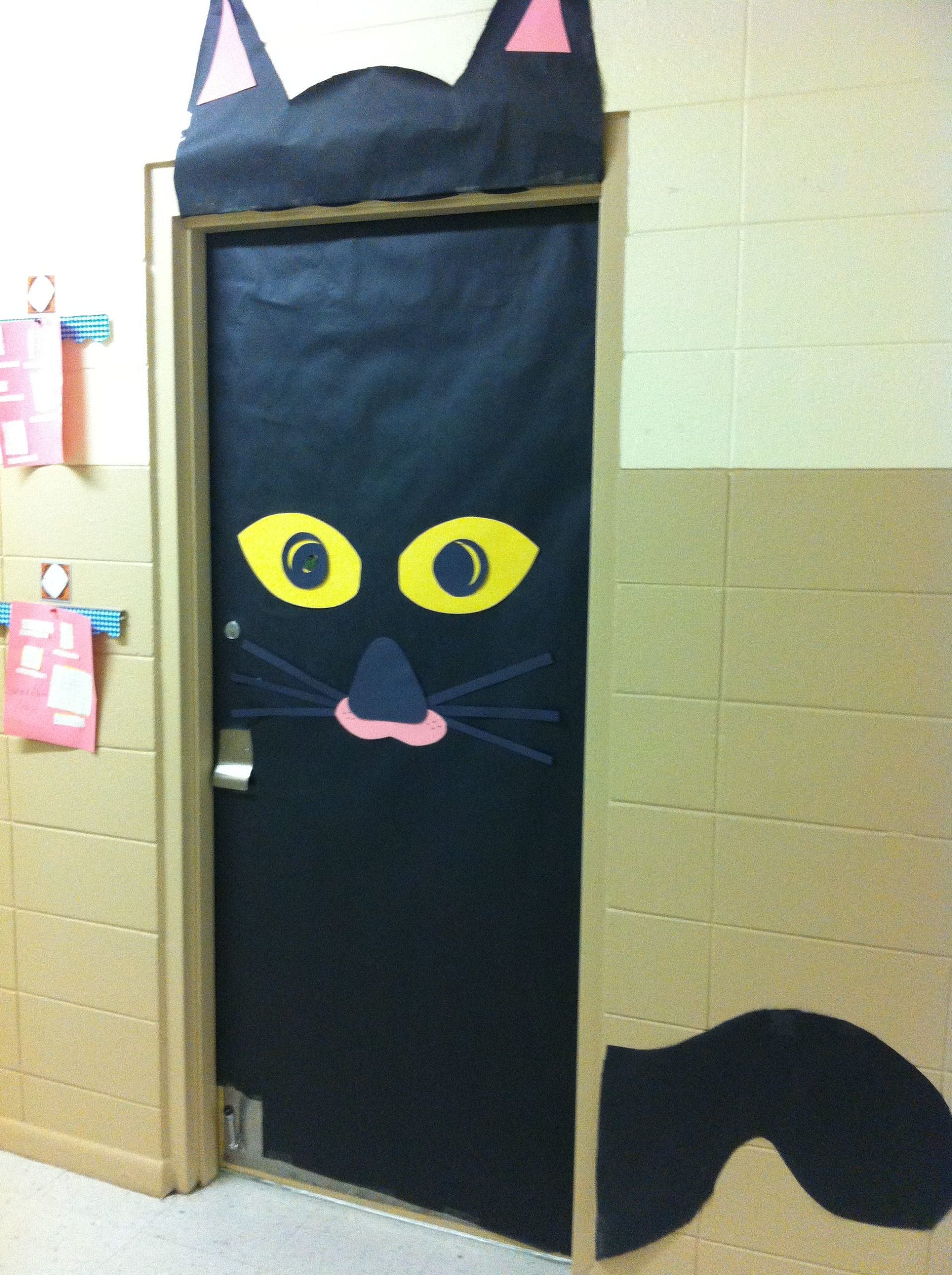  The cat's door