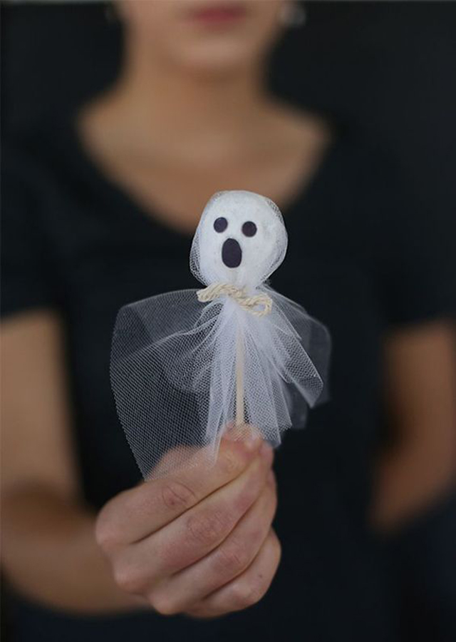 Ghostly lollipops 8