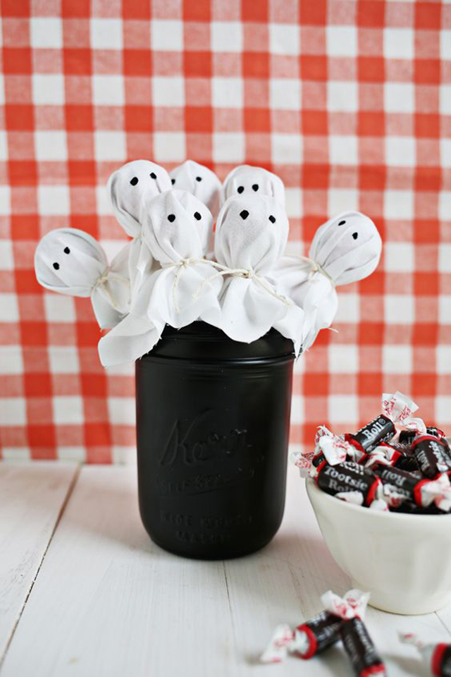 Ghostly lollipops 9