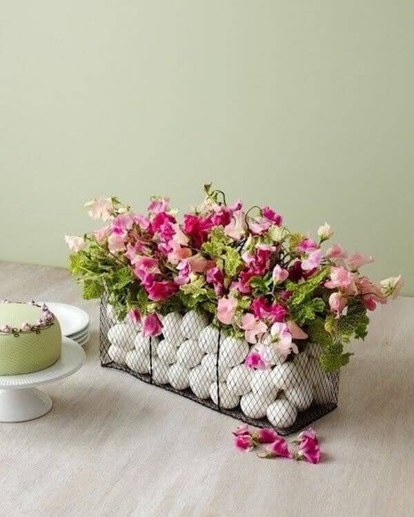 14. Arrangement with flowers and eggs