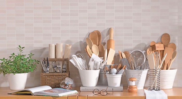 15- Use pots to store utensils