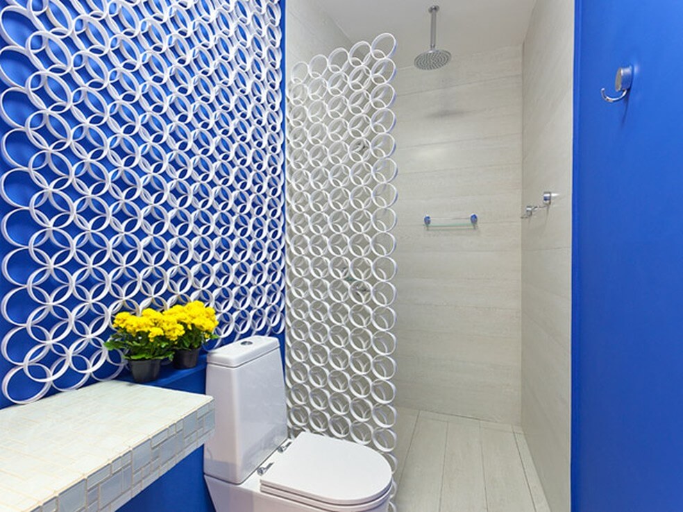 15. Bathroom decoration with PVC pipe