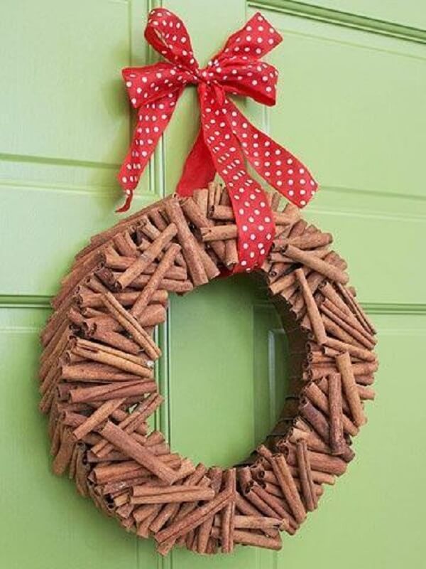 2. Cinnamon Wreath