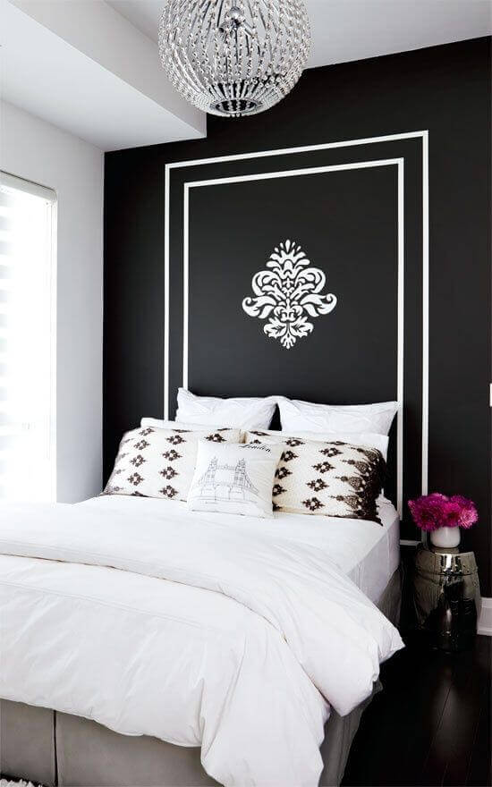 Black and White Bedroom Decor 3