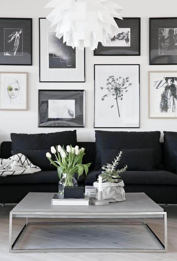 Black and white decor in the room 4