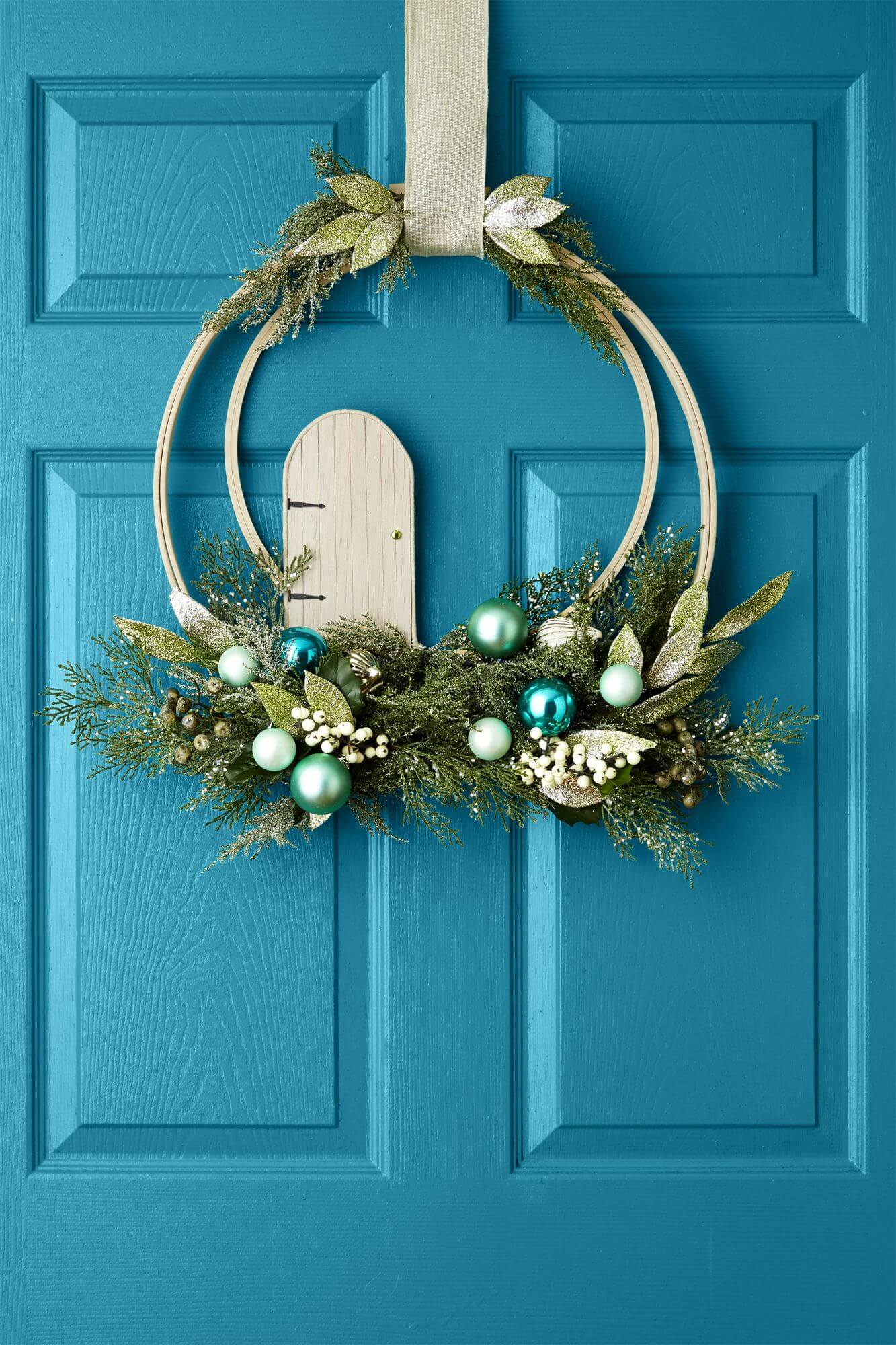 Christmas Wreath 38 Astounding Door Decor Ideas