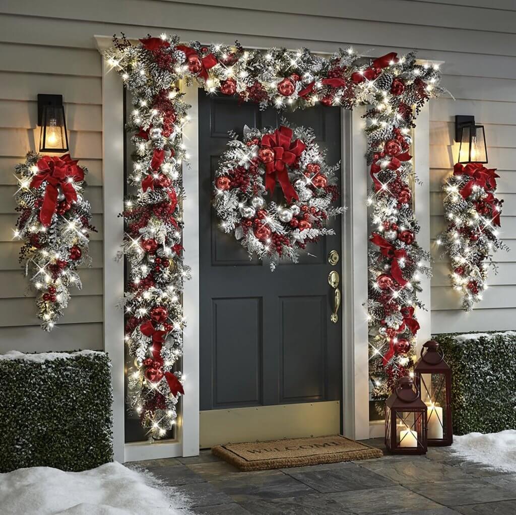 Doorway Christmas Ornaments 1