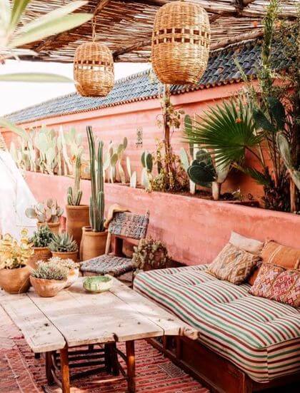 12- Cacti are essential on the Mediterranean terrace