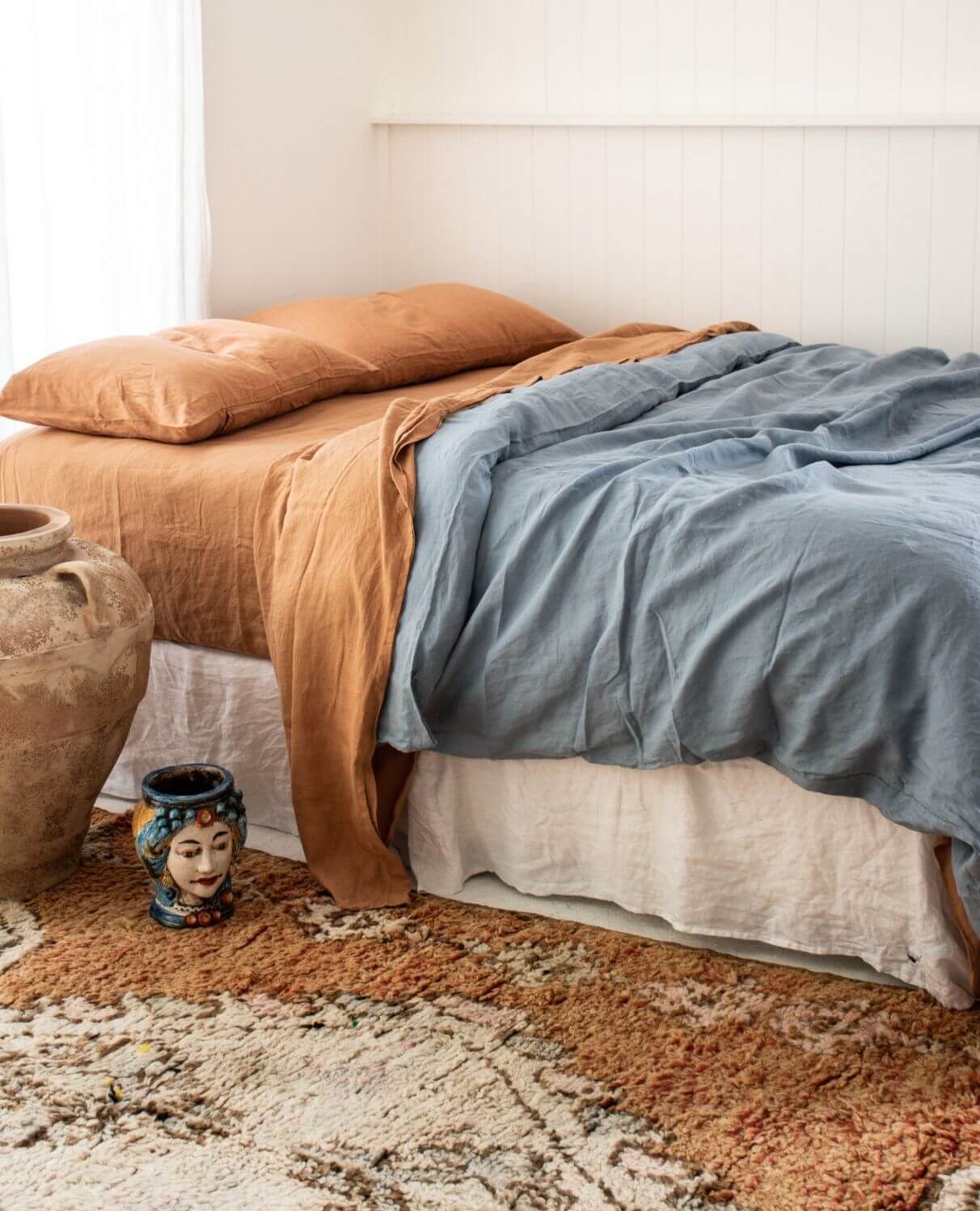13- Remove odors and even stains from blankets, comforters, pillows, and rugs