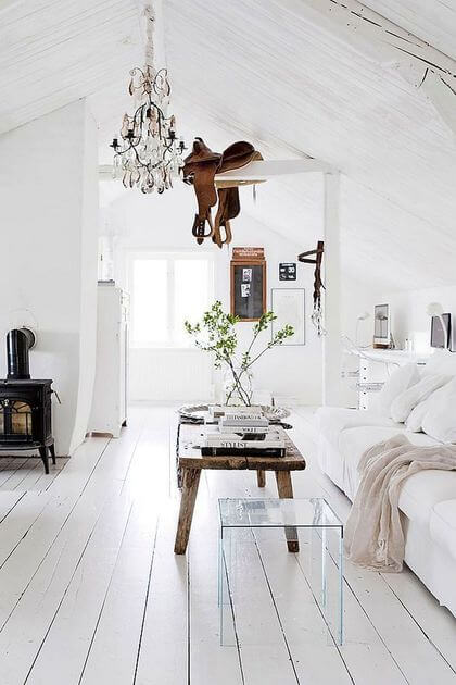 6- A decorated living room with white parquet