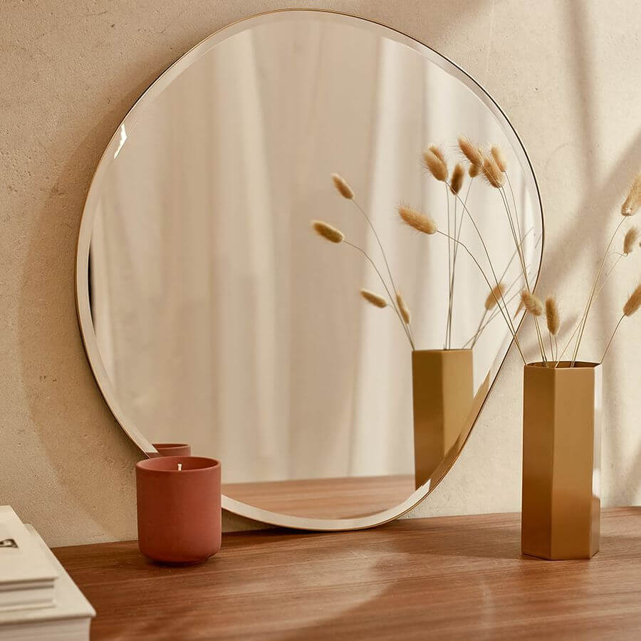 Ways to Place Mirror in Style in a Room